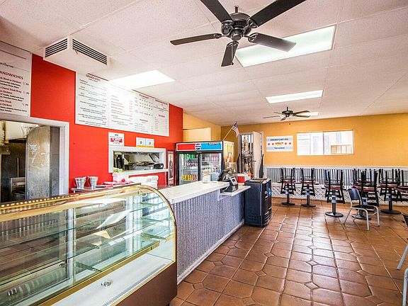 5th image of 4211 Market St #15