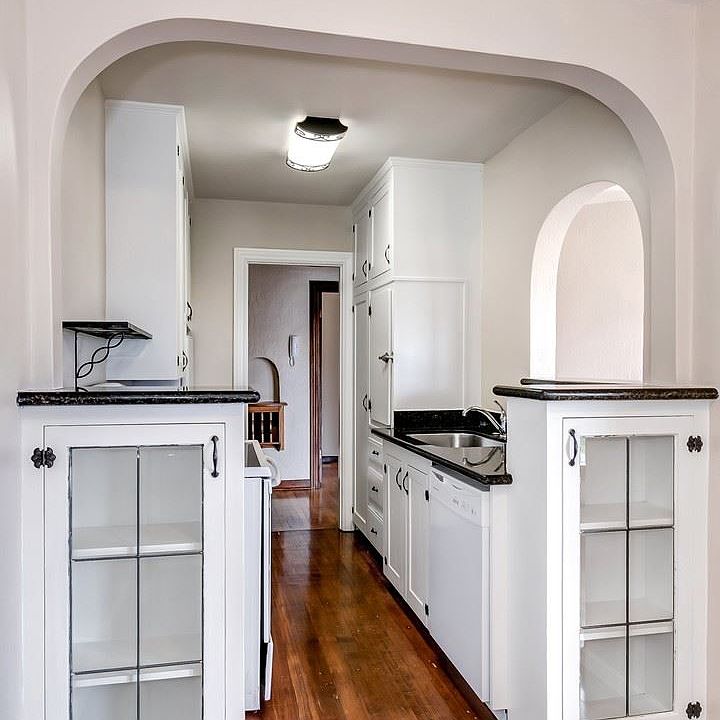 1st image of 2032 Yale Ave E APT 104