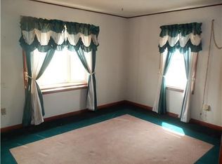 55279 Sundown Rd, South Bend, IN 46628