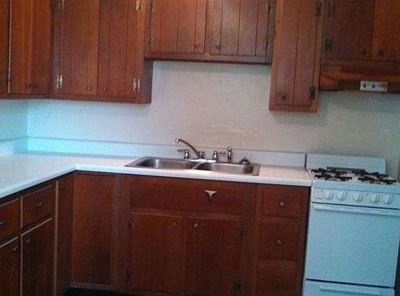 3rd image of 259 Aberdeen Ave APT 2