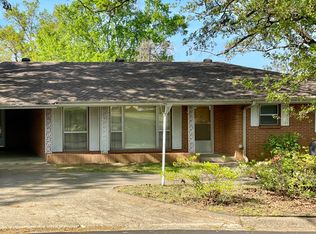 1810 W 3rd St, Russellville, AR 72801