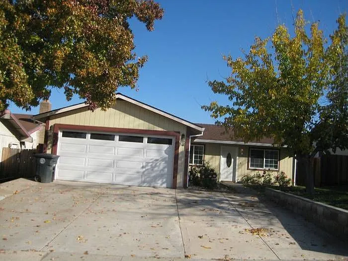8233 Summerplace Dr photo 1