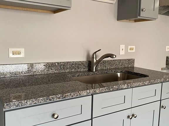 3rd image of 7858 S Natoma Ave #1E