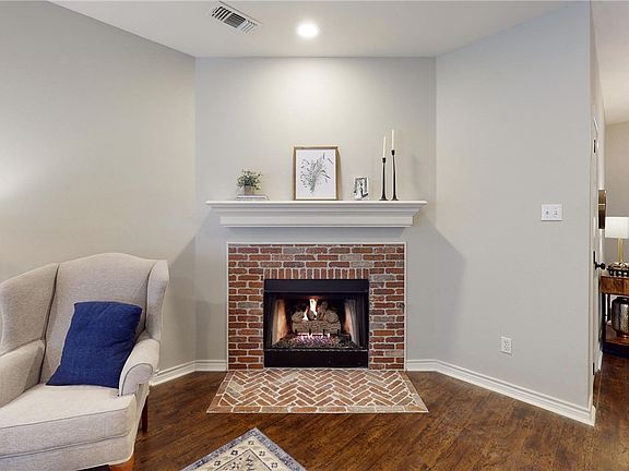 5th image of 244 Stuttgart Cir