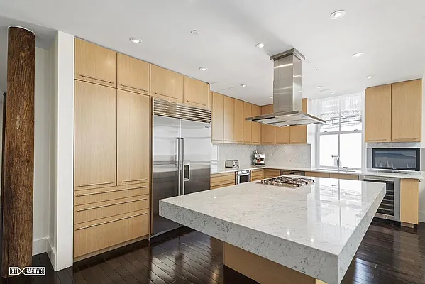 Rented by Citi Habitats | media 16