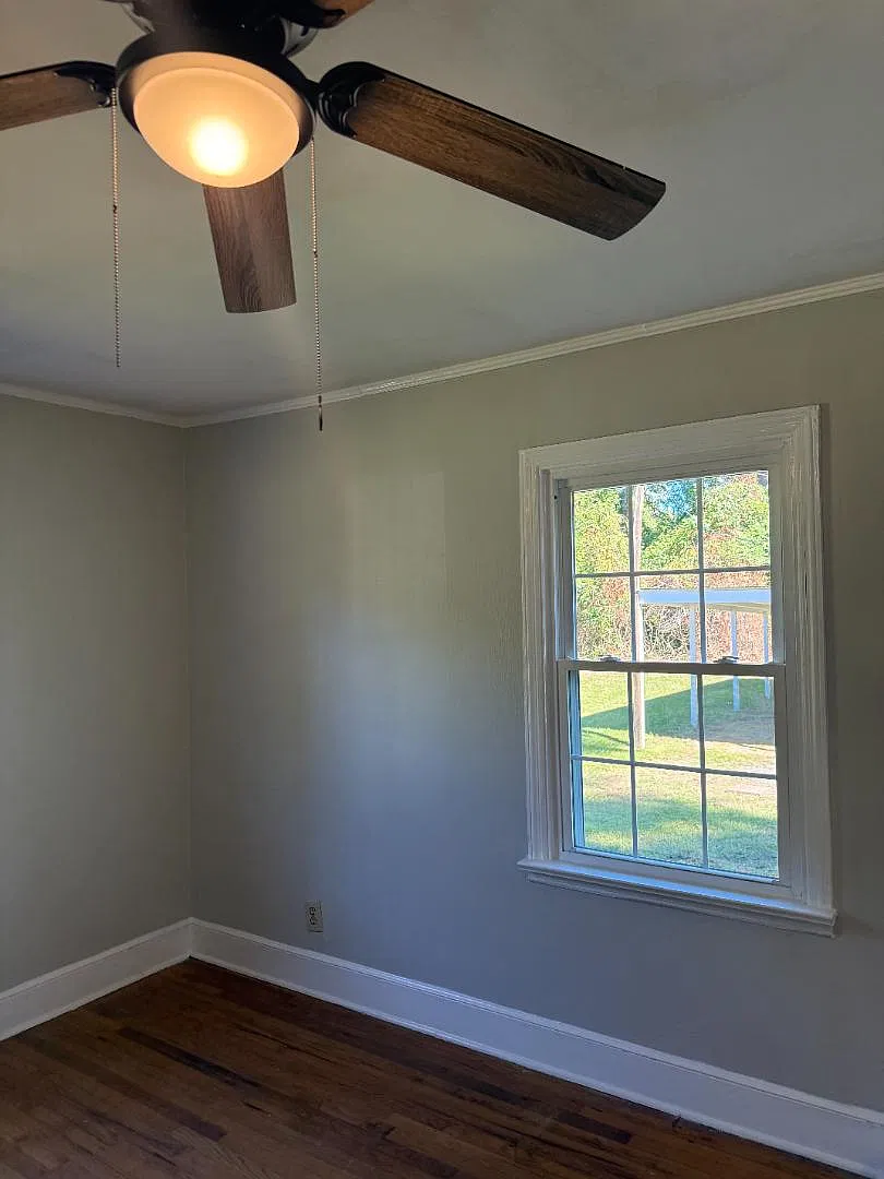 156 N Homestead Dr — Photo 4