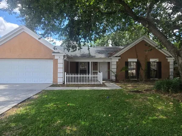 1304 Peachfield Dr, Valrico, FL 33596