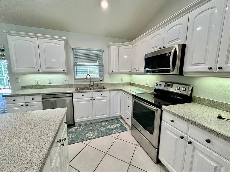 142 Solana St — Photo 8