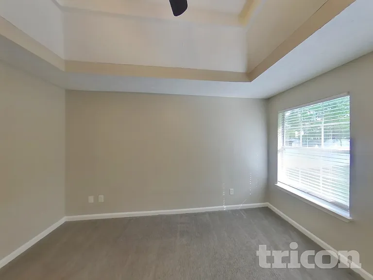 1411 Pebble Ridge Ln — Photo 9