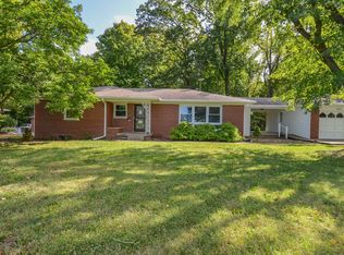 3967 S Smokey Row Rd, Greenwood, IN 46143