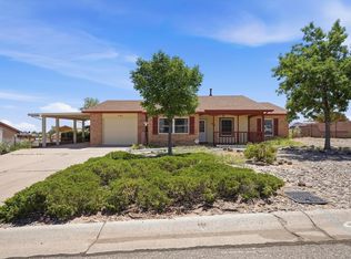 484 Sandstone Dr NE, Rio Rancho, NM 87124
