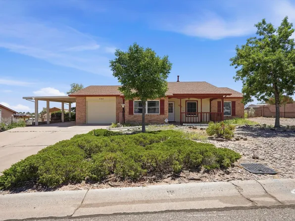 484 Sandstone Dr NE, Rio Rancho, NM 87124