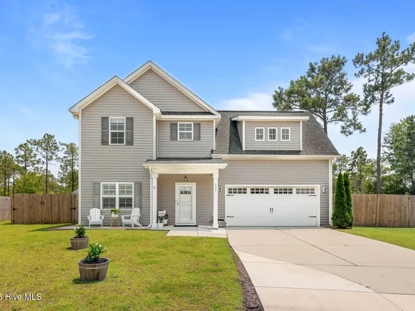 527 Everett Glades, Sneads Ferry, NC 28460
