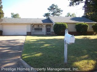 604 Melbourne Dr, Enterprise, AL 36330