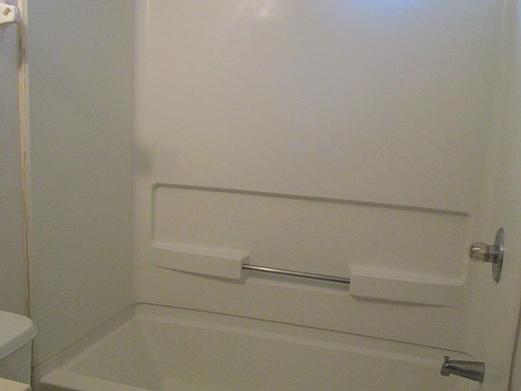 5th image of 3323 Dale Ave