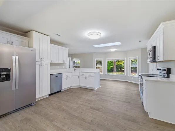 357 Dexter St E, Chesapeake, VA 23324