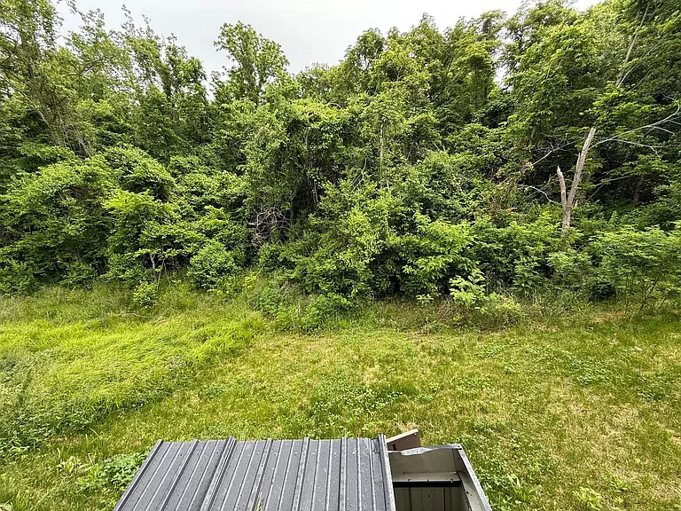 842 Lakeway Dr — Photo 11