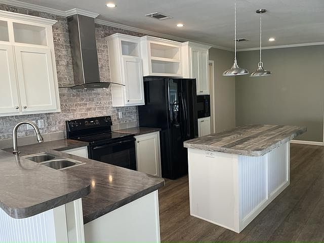 1st image of 580 Johnathans Cay