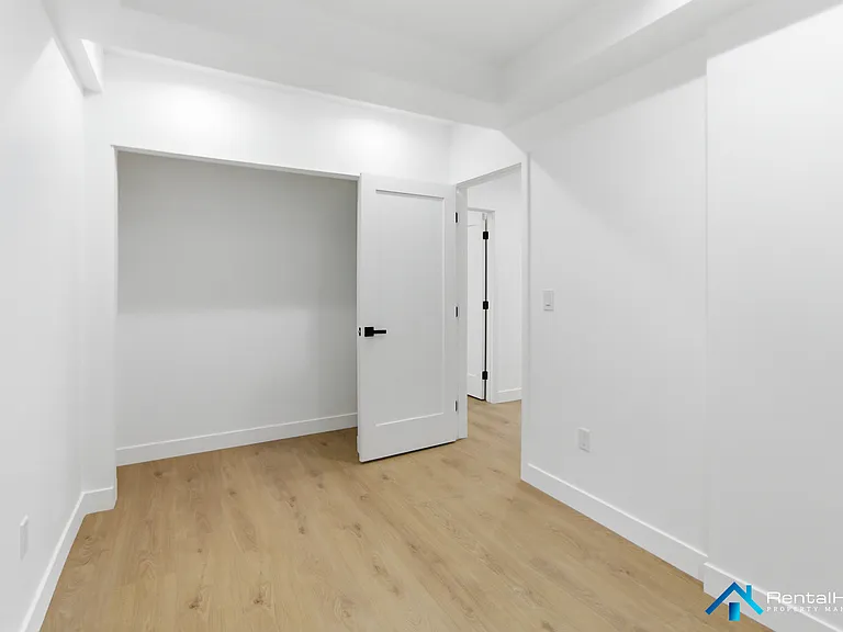 328 1/2 N La Fayette Park Pl #A — Photo 8