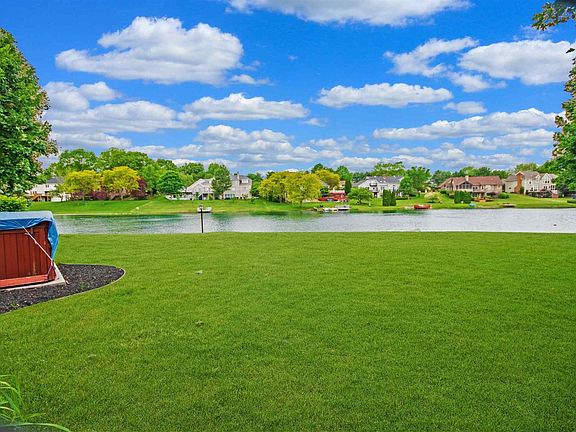 2nd image of 51815 Lake Knoll Ct