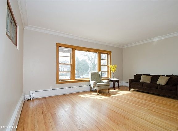 2nd image of 6120 W Waveland Ave