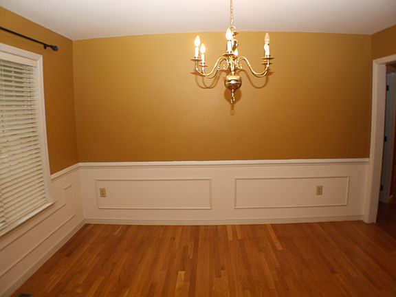 3rd image of 1601 Morshedi Ct