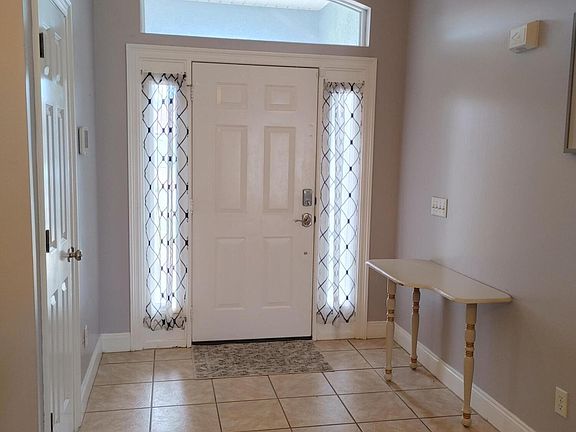 3rd image of 3707 Bay Tree Rd