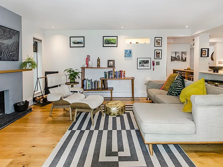 1355 Harwood St #205 — Photo 3