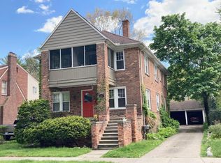385 W Cambourne St, Ferndale, MI 48220