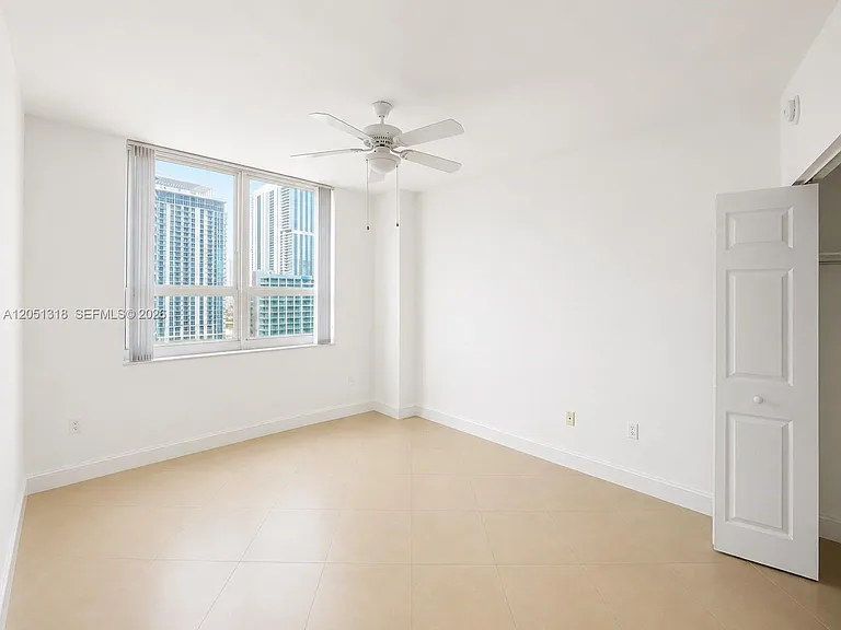 2000 N Bayshore Dr #1107 — Photo 15