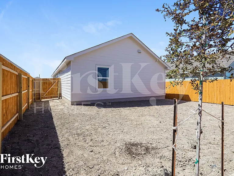 10719 Prusiner Dr — Photo 15