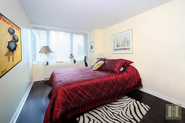 Rented by Halstead Real Estate | media 17