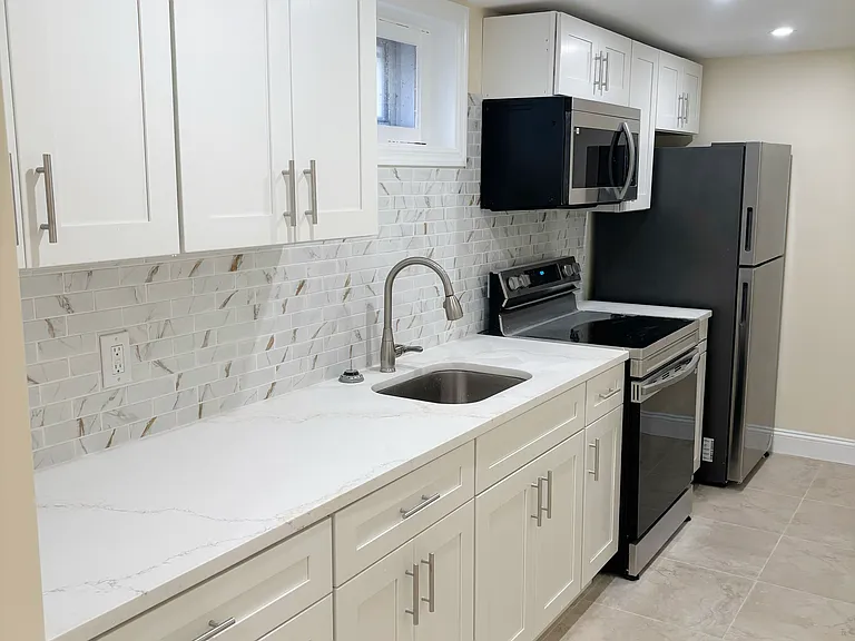 35 Cypress Ave #2 — Photo 7