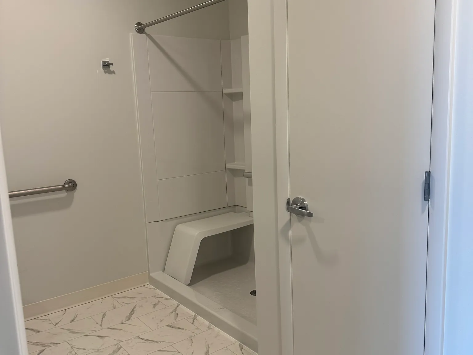 1 bed, 753 sqft, $1,006 — Photo 3