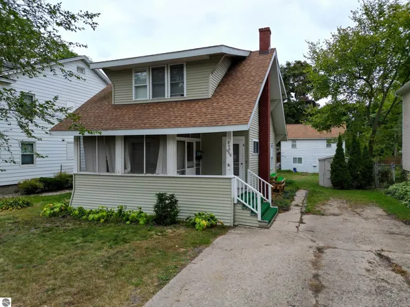 809 S Fancher Ave, Mount Pleasant, MI 48858