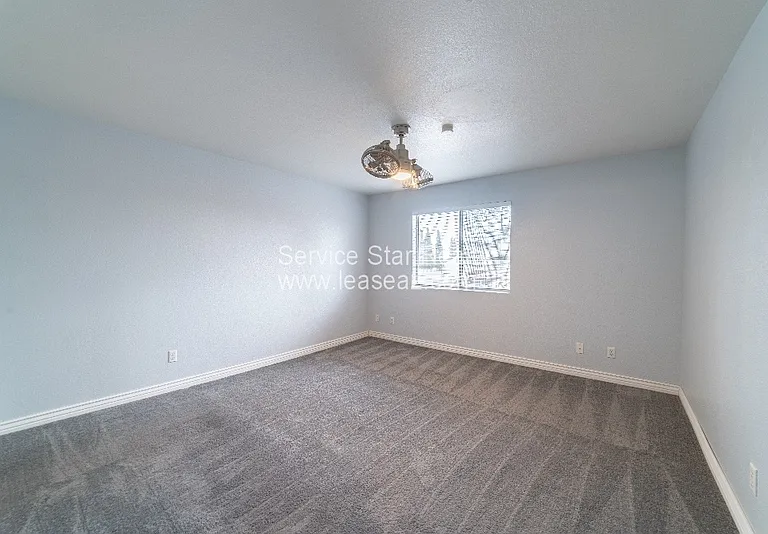 222 W Brown Rd #33 — Photo 11