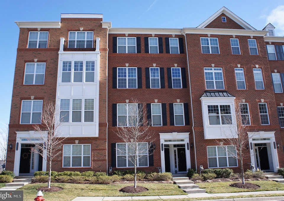 1st image of 23460 Belvoir Woods Ter