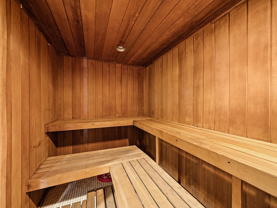 Dry Sauna Room at Knottingham Apartments in Clinton Township