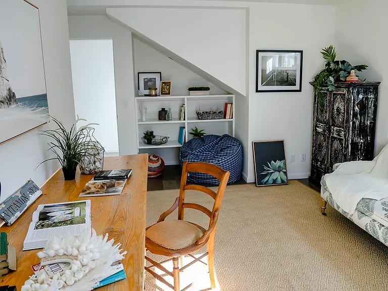 1828 1/2 S Redondo Blvd — Photo 8