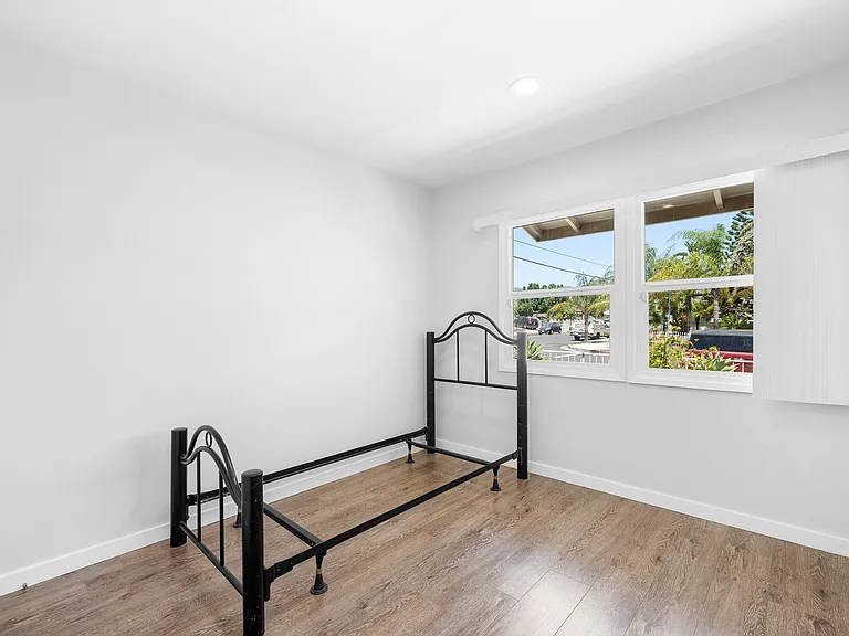 11793 Glencrest Dr — Photo 21