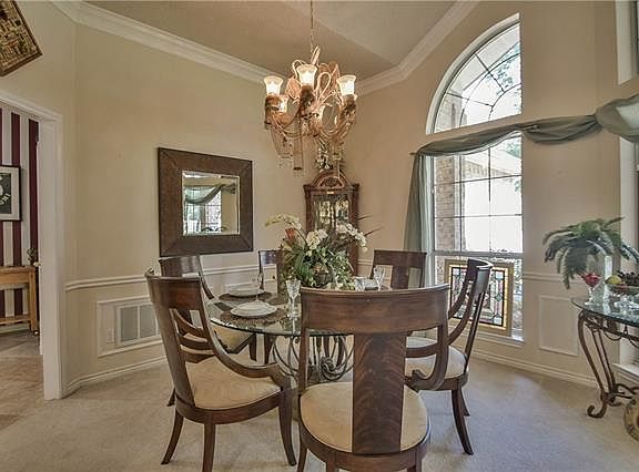 4th image of 6719 Westover Dr