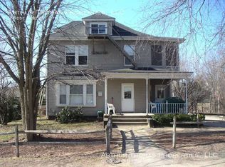 3 Rose St APT L, Dover, NH 03820