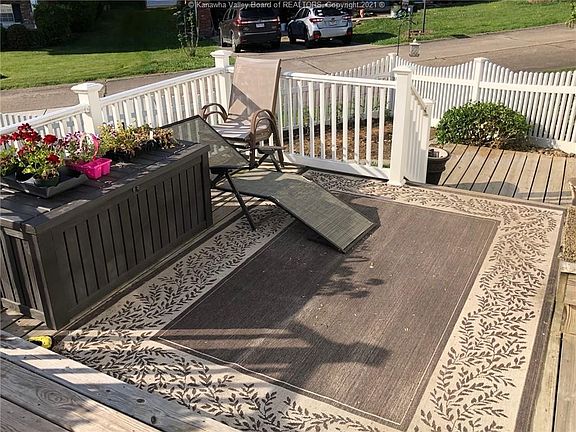 3rd image of 5301 Edgebrook Dr