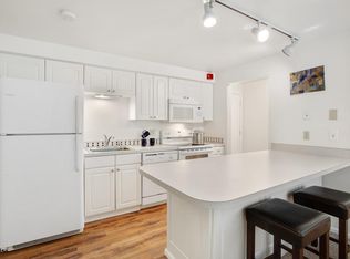 11208 NE 68th St, Kirkland, WA 98033