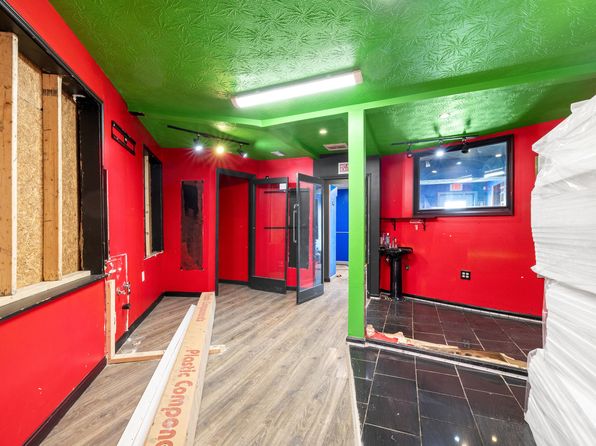 lexington-kentucky-446756855 picture