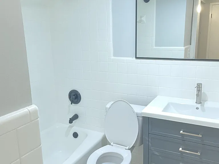 Ranchvale Apartments — Photo 3
