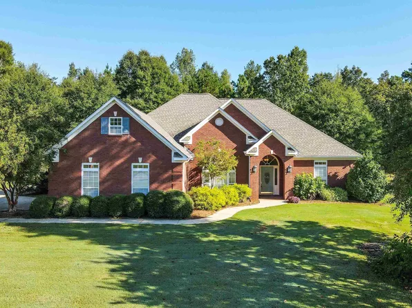 846 Avalon Ln, Anniston, AL 36207