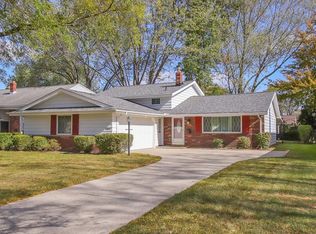 4269 Plumwood Dr, North Olmsted, OH 44070