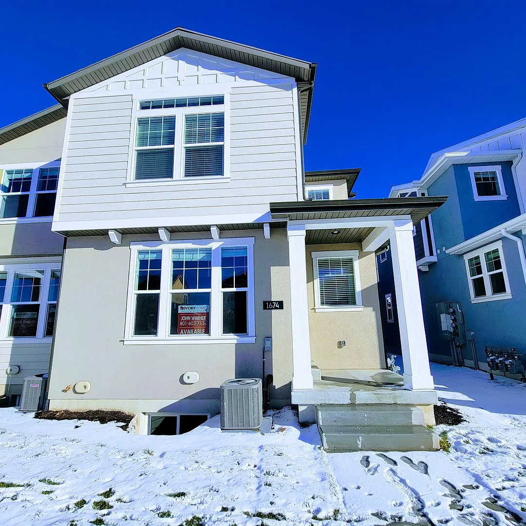 Get $500 Off The First Months Rent — Photo 1