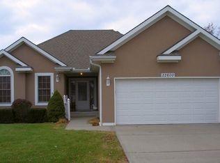 22600 Vincent St, Peculiar, MO 64078